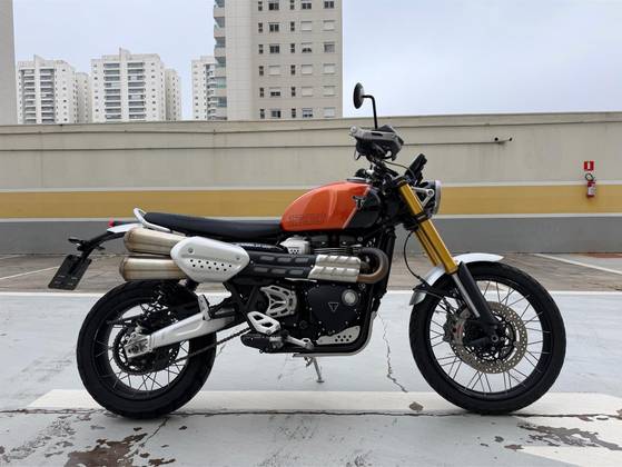 TRIUMPH SCRAMBLER 1200 XE 